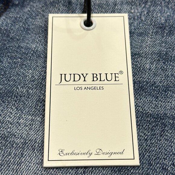 Judy Blue Distressed Bermuda Medium‎ Wash Denim Jean 7" Shorts JB15259 Small NWT - Picture 9 of 10